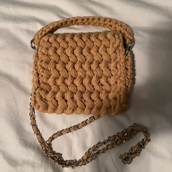 ❤️Beautiful Woven Fabric Handbag, Crossbody NWOT - Picture 3 of 3